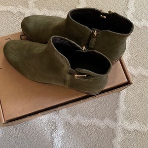 Cole Haan Haidyn Bootie in Dark Olive Suede Size 9